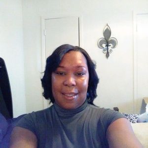 Meet your Posher, Cassandra